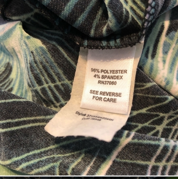 CATO Peacock Top With Braided Look V-Neck Cato Green Black  Feathers Print Large - Picture 9 of 9